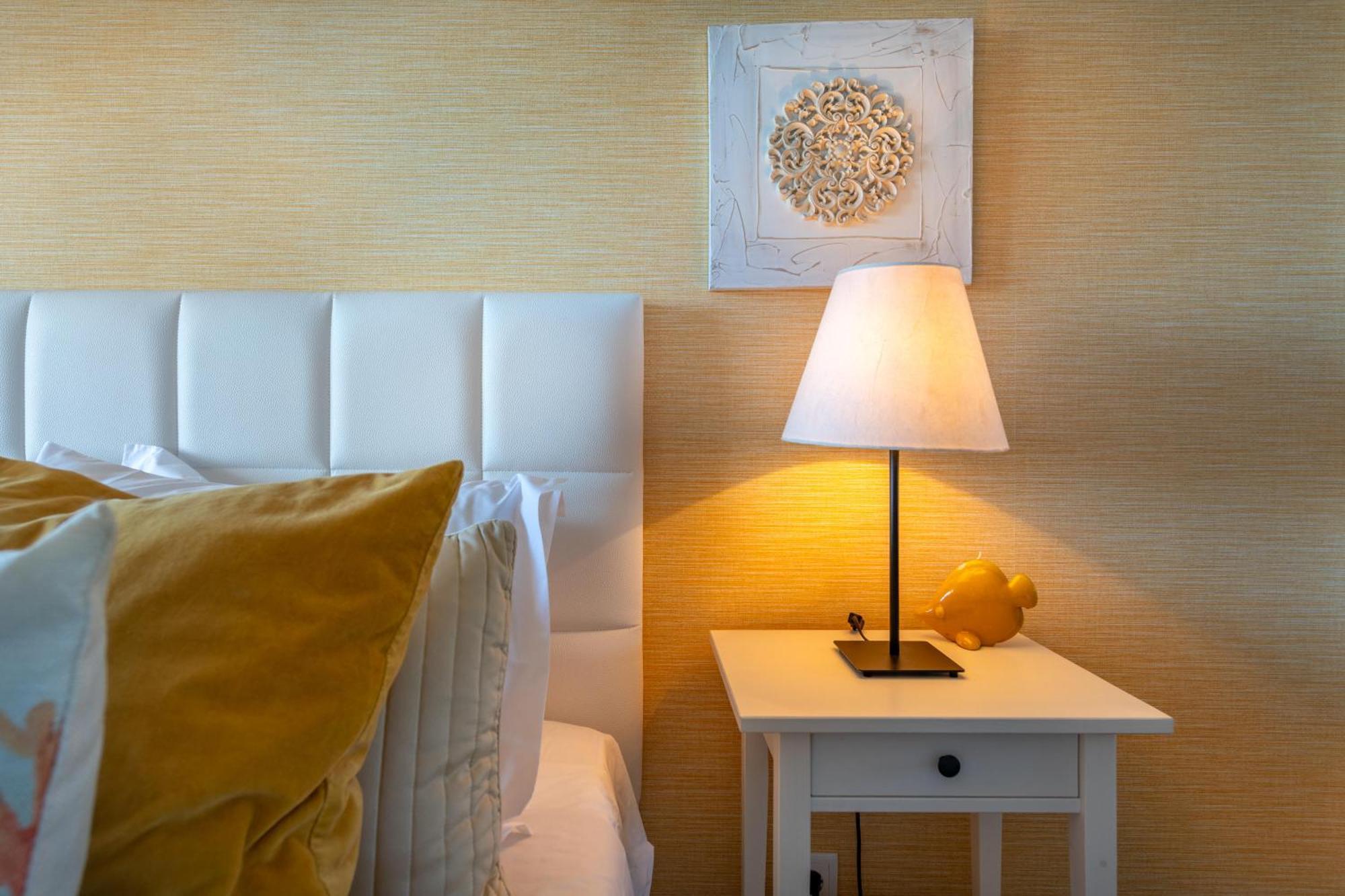 Apartamento Gomes -Free Airco, Wiffi & Swimming Pool- By Bedzy Porches  Exterior photo